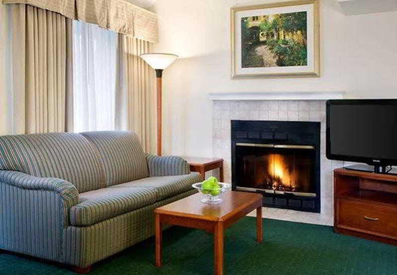 Sacramento Cal Expo Hotel 3*
