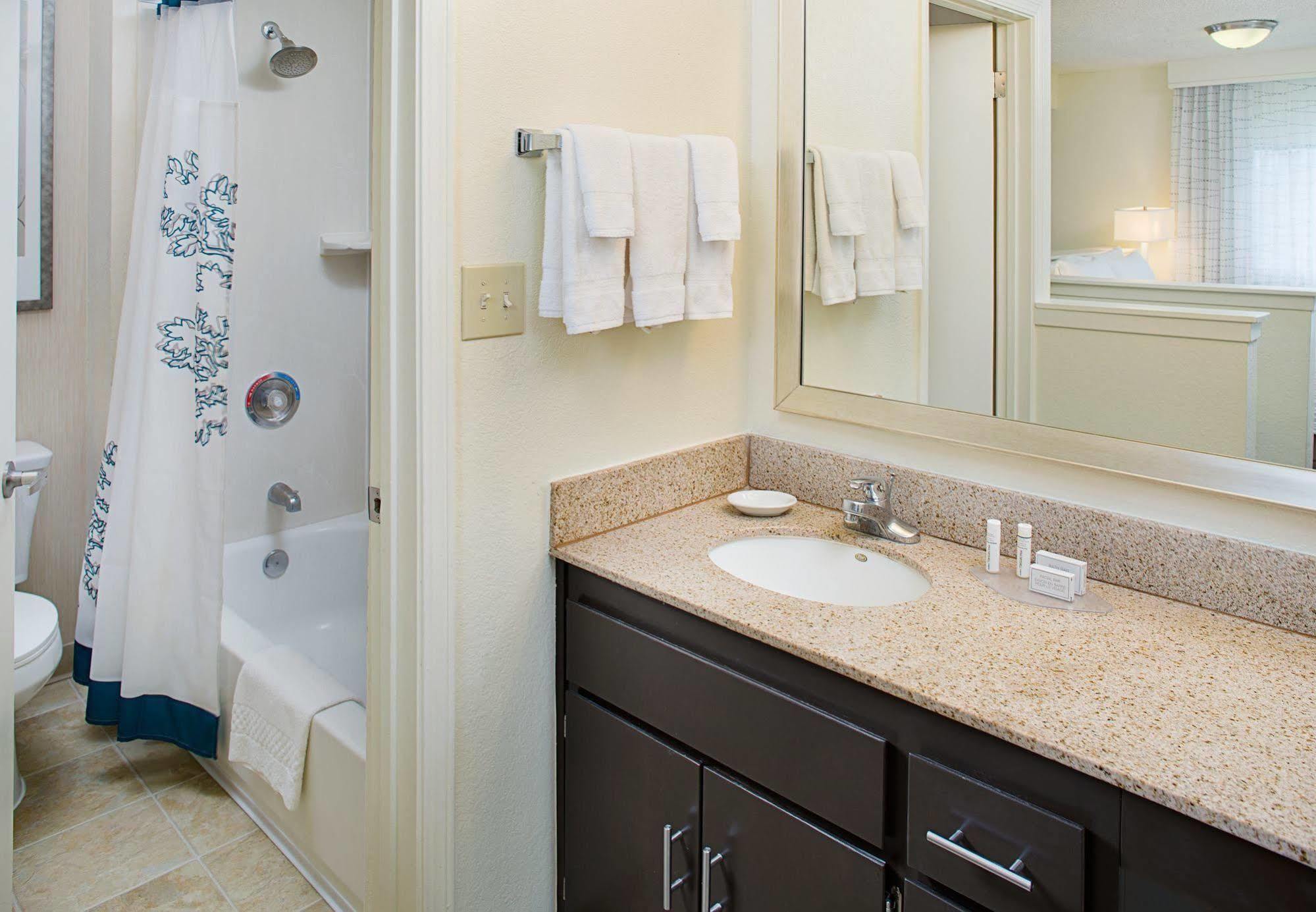 Sacramento Cal Expo Hotel 3*